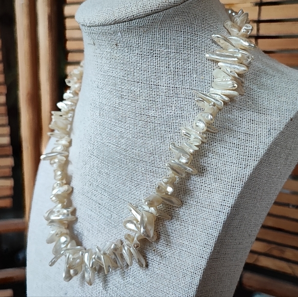 Pearl Icicle Biwa Stick Creamy White Vintage Necklace Gold Tone Clasp EUC - Picture 4 of 10